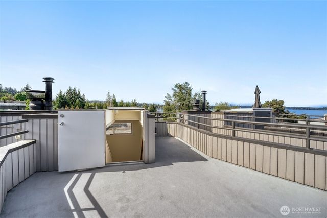 10108 NE 63rd Street, Kirkland, WA 98033