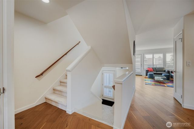 10108 NE 63rd Street, Kirkland, WA 98033