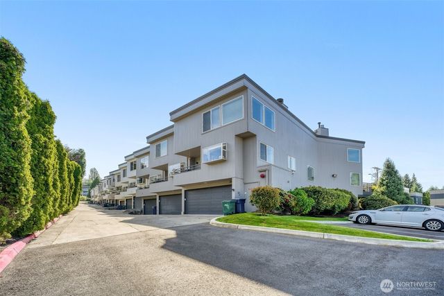 10108 NE 63rd Street, Kirkland, WA 98033