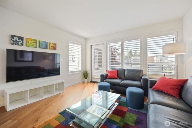 10108 NE 63rd Street, Kirkland, WA 98033