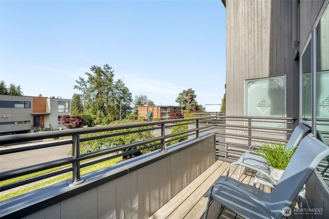 10108 NE 63rd Street, Kirkland, WA 98033