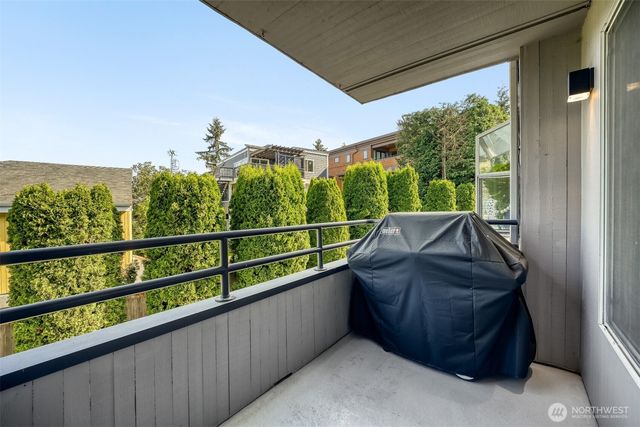 10108 NE 63rd Street, Kirkland, WA 98033