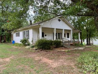 109 Nc 120 Highway, Mooresboro, NC 28114