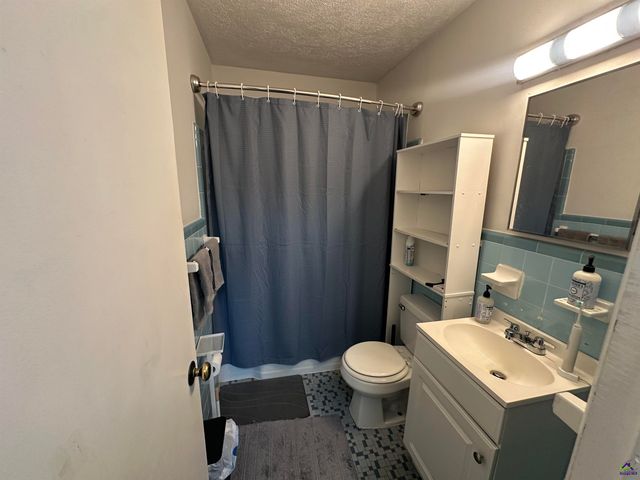 1961 SW Flat Shoals Road, Conyers, GA 30094