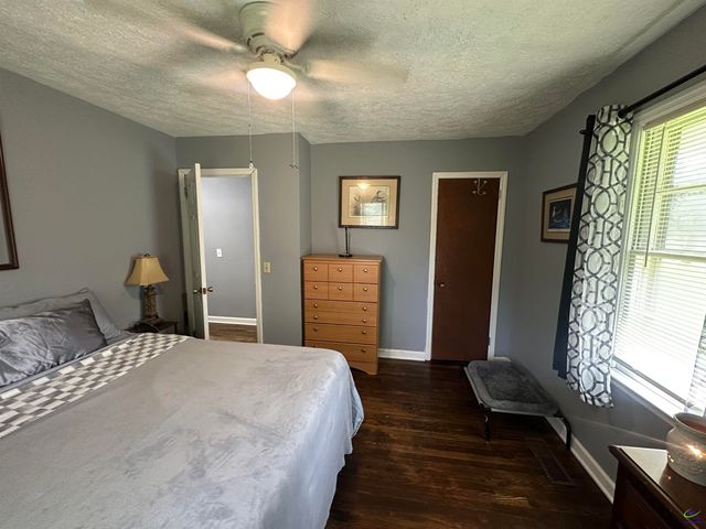 1961 SW Flat Shoals Road, Conyers, GA 30094