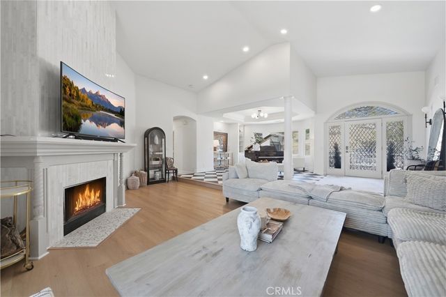 41110 Los Ranchos Cir, Temecula, CA 92592