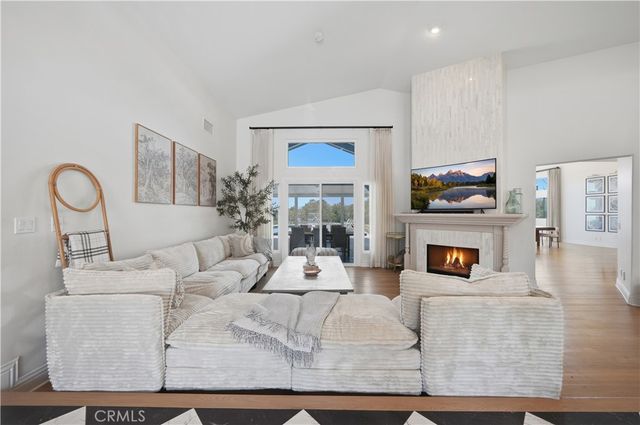 41110 Los Ranchos Cir, Temecula, CA 92592