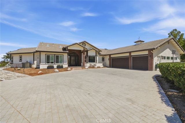 41110 Los Ranchos Cir, Temecula, CA 92592