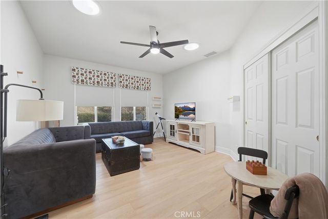 41110 Los Ranchos Cir, Temecula, CA 92592