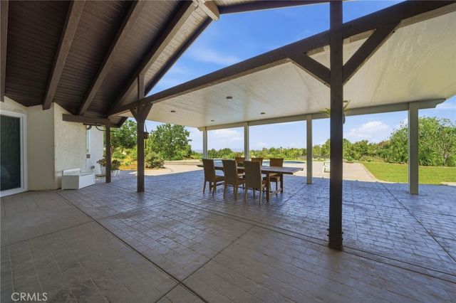 41110 Los Ranchos Cir, Temecula, CA 92592