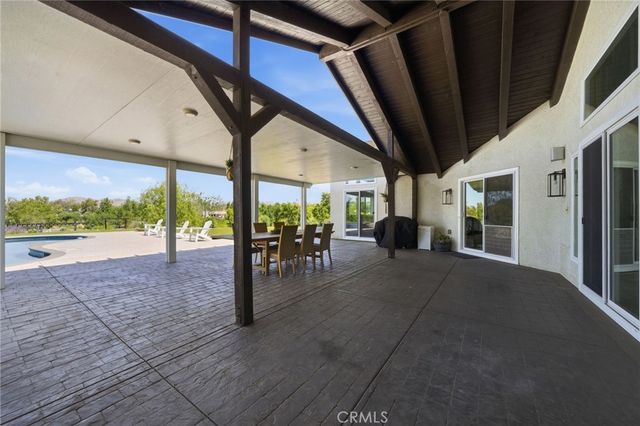 41110 Los Ranchos Cir, Temecula, CA 92592