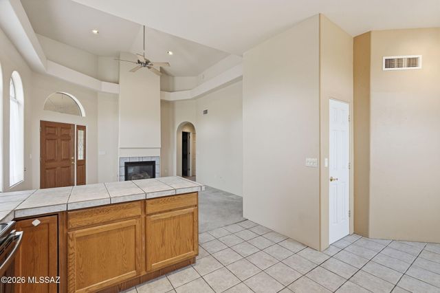 2359 W Via Di Silvio, Tucson, AZ 85741