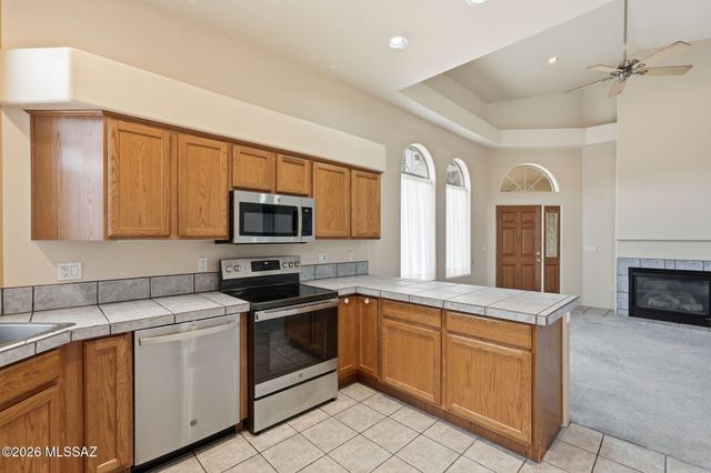 2359 W Via Di Silvio, Tucson, AZ 85741