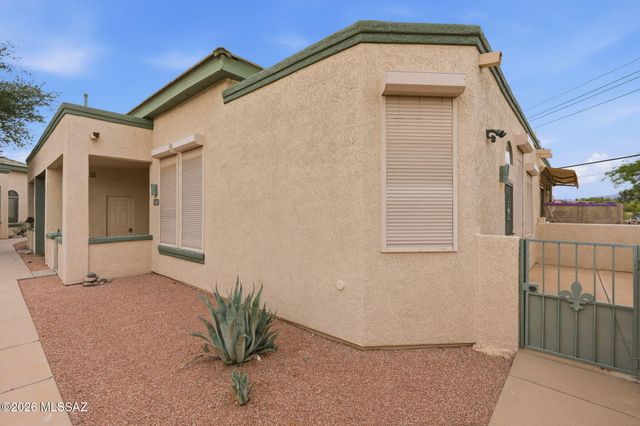 2359 W Via Di Silvio, Tucson, AZ 85741