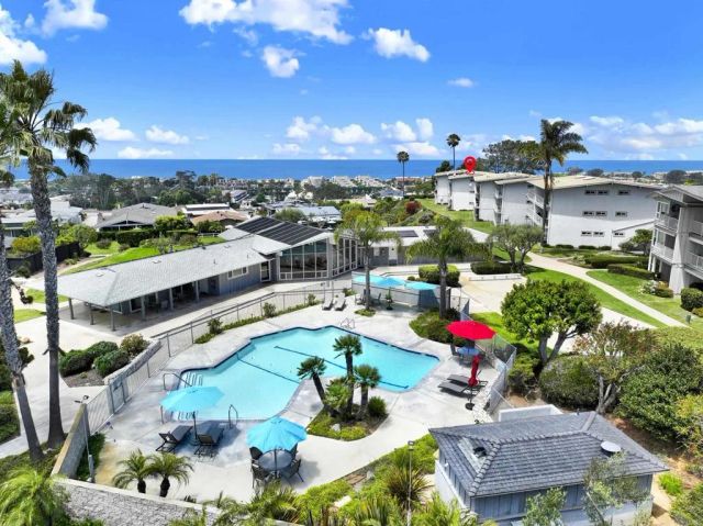 640 W Solana Circle 19, Solana Beach, CA 92075