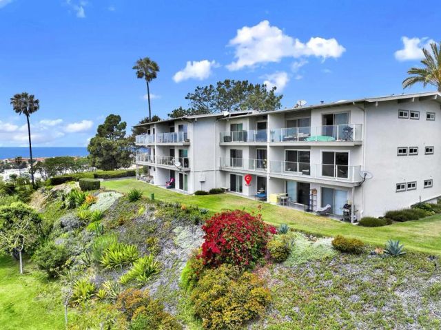 640 W Solana Circle 19, Solana Beach, CA 92075