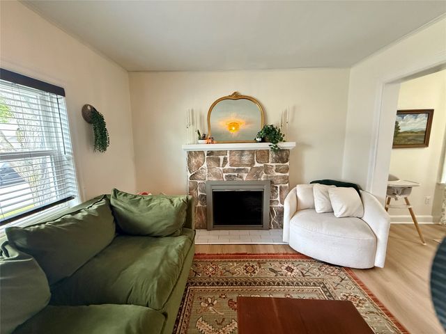 2045 MARKET Street, Erie, PA 16510