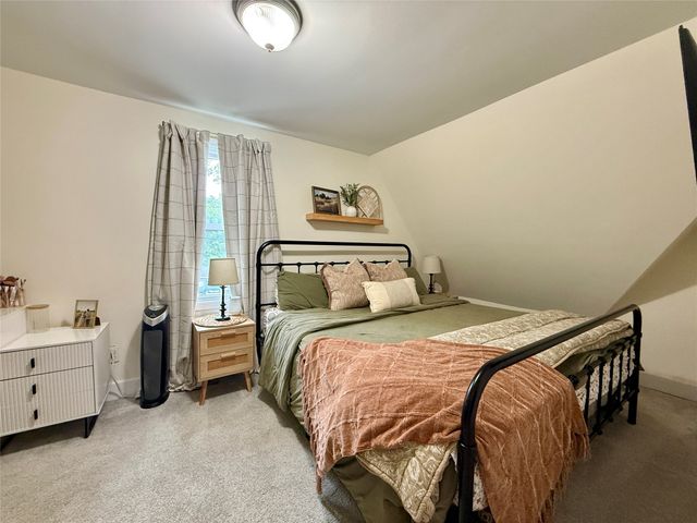2045 MARKET Street, Erie, PA 16510