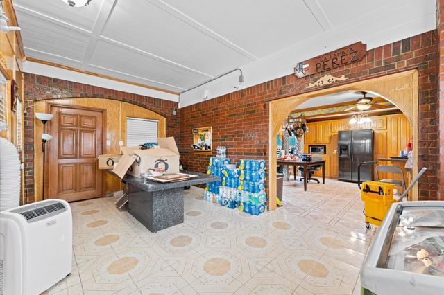 707 Doncrest Street, Channelview, TX 77530