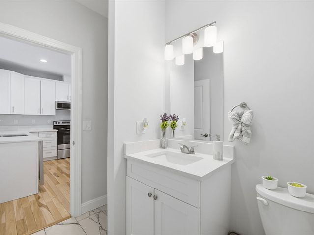 6 Wilshire Ln 6, Pelham, NH 03076