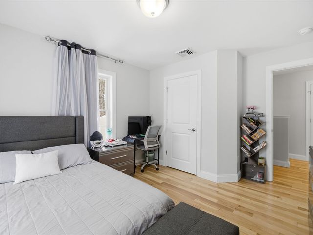 6 Wilshire Ln 6, Pelham, NH 03076