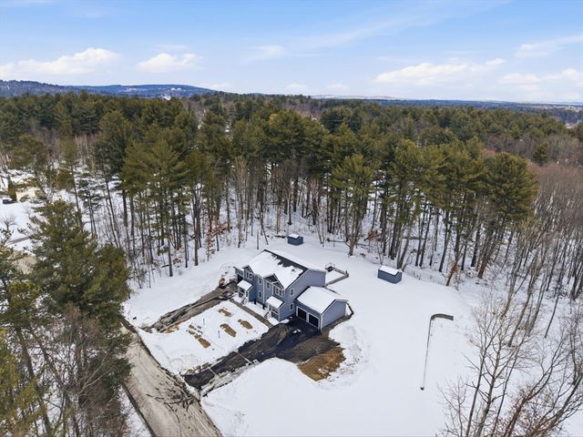 6 Wilshire Ln 6, Pelham, NH 03076