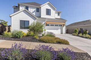 1920 Lyon Ct, Santa Rosa, CA 95403
