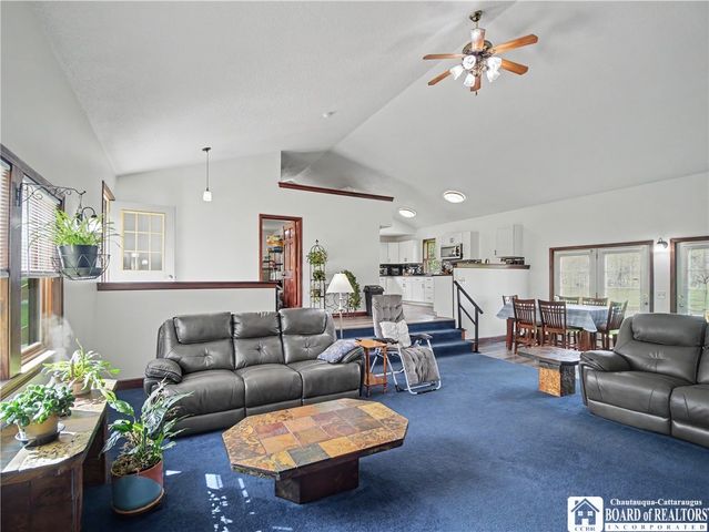 31 Hughes Street, Jamestown, NY 14701