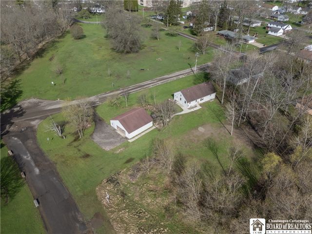 31 Hughes Street, Jamestown, NY 14701