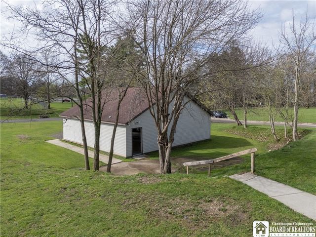 31 Hughes Street, Jamestown, NY 14701