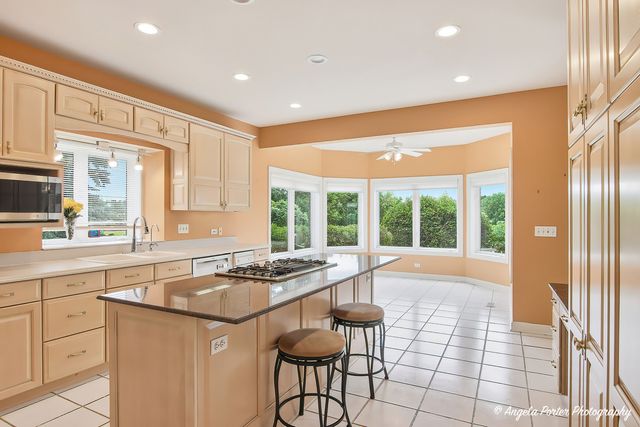 10711 Bull Valley Drive, Woodstock, IL 60098