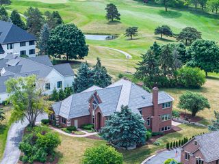 10711 Bull Valley Drive, Woodstock, IL 60098