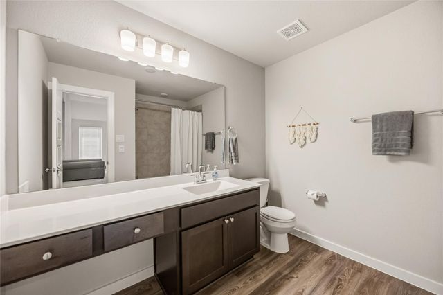 1173 Filly Creek Drive, Alvin, TX 77511