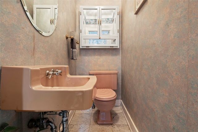 4606 Brownsville Rd, Whitehall, PA 15236