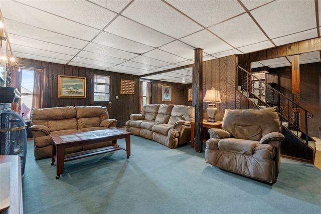 4606 Brownsville Rd, Whitehall, PA 15236