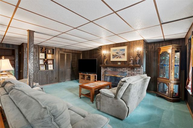 4606 Brownsville Rd, Whitehall, PA 15236