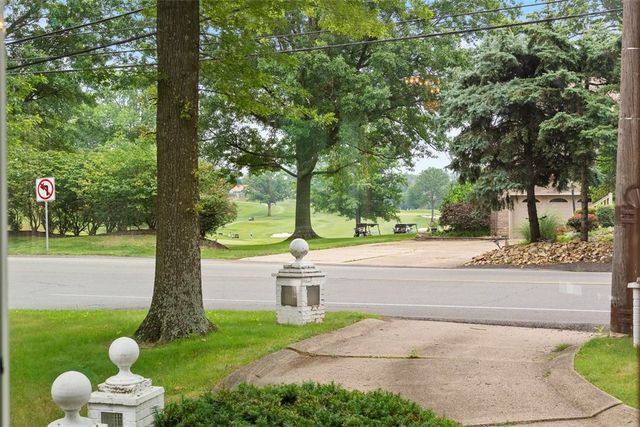 4606 Brownsville Rd, Whitehall, PA 15236