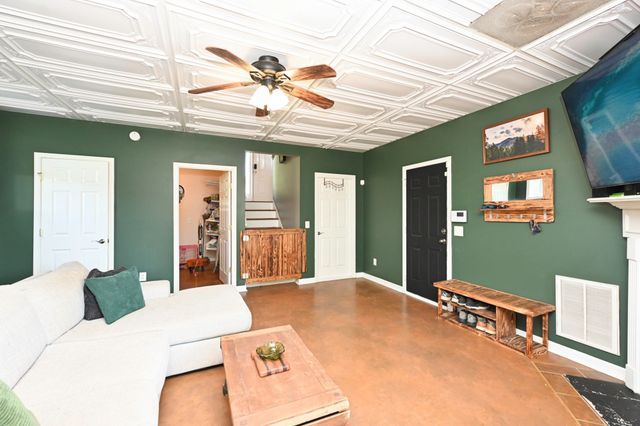 306 Michael Cir, Mount Juliet, TN 37122