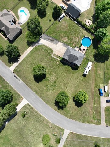 306 Michael Cir, Mount Juliet, TN 37122