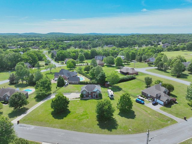 306 Michael Cir, Mount Juliet, TN 37122