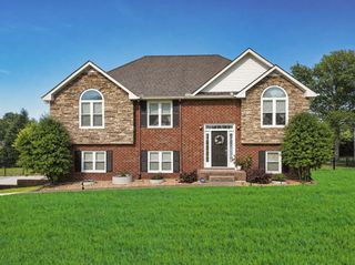 306 Michael Cir, Mount Juliet, TN 37122