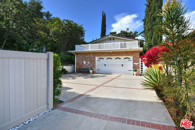 16142 Bayberry Place, Sherman Oaks, CA 91403