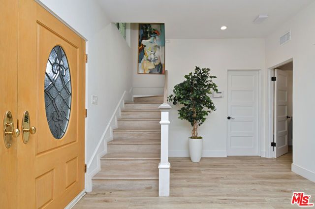 16142 Bayberry Place, Sherman Oaks, CA 91403