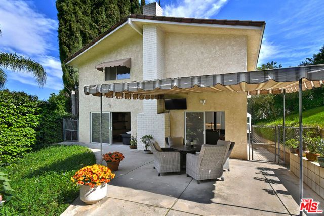 16142 Bayberry Place, Sherman Oaks, CA 91403