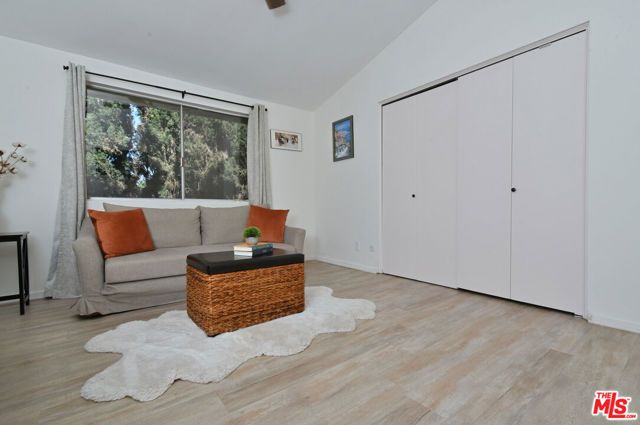 16142 Bayberry Place, Sherman Oaks, CA 91403