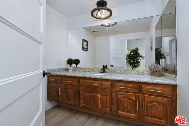 16142 Bayberry Place, Sherman Oaks, CA 91403