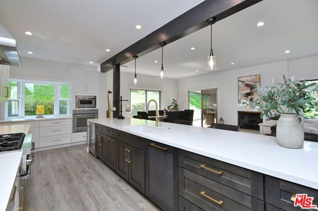 16142 Bayberry Place, Sherman Oaks, CA 91403