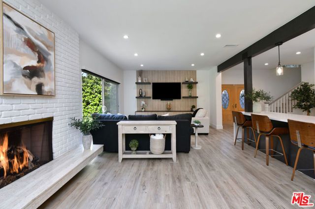 16142 Bayberry Place, Sherman Oaks, CA 91403