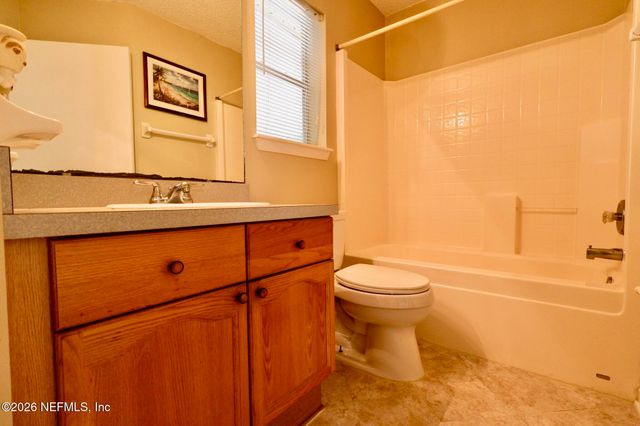 2140 FEATHERWOOD Drive W, Jacksonville, FL 32233