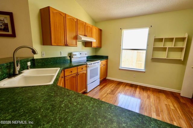 2140 FEATHERWOOD Drive W, Jacksonville, FL 32233